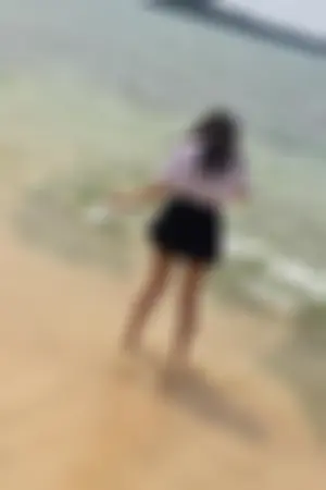 黑发王道美少女的微博私房照