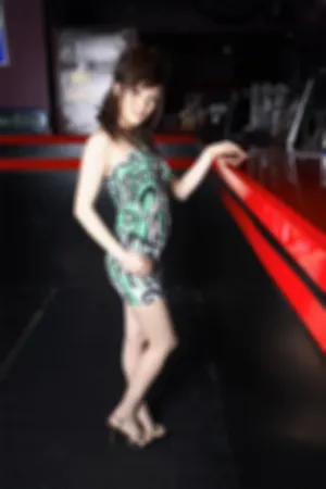 MOMOKO Day to ShineFor-side写真