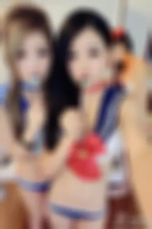 嘻哈小美女清纯自拍