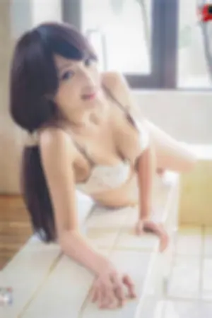 深V自拍露出养眼事业线好辣!!