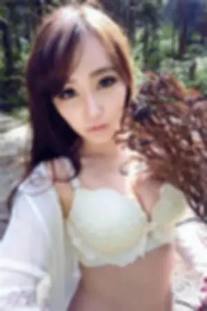 Katy- 腰瘦极品S型曲线