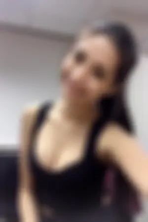 Sabrina宣萱儿- 气质C奶麻豆修长美腿超吸睛