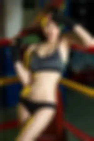 盛一Elena 越野车擂台诱惑写真