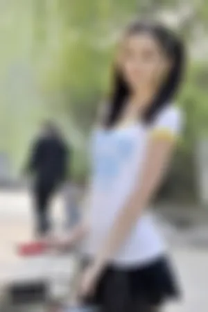 中戏纯美校花校服单车清纯写真