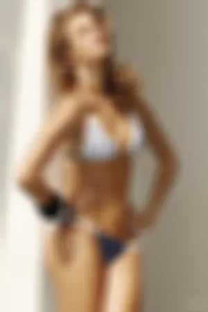 新变形金刚女郎 泳装性感爆乳写真