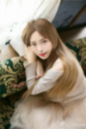 SyLvia 完美的曲线与高挑的身材并存