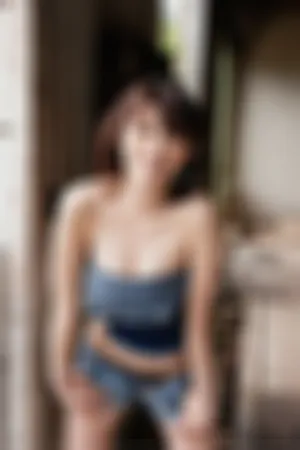 F奶美女丰满销魂牛仔装爆乳写真
