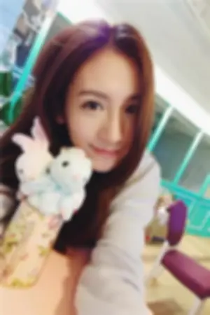 拥有明星脸的气质美女