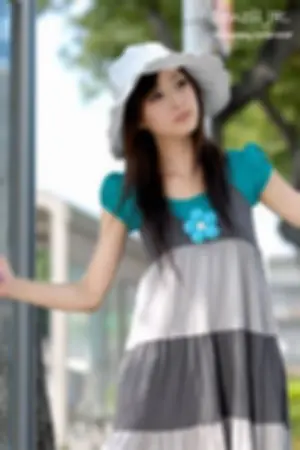 台湾清纯美女果子MM张凯洁@水族馆公园外拍