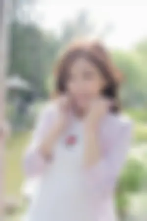 台北中山站麦当劳之校花女神 公园小清新外拍