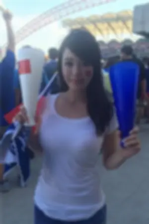 Mayer 32F身材的女主播