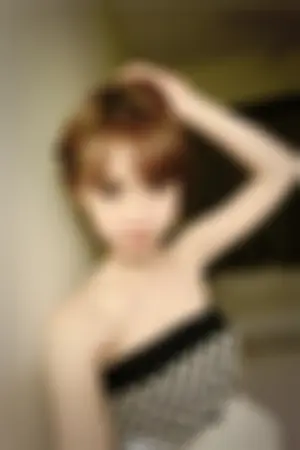 Sara 微博养眼自拍照