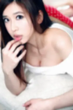 台湾电竞美女主持人林黛妤沙发爆乳写真