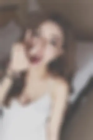 Olga Shek F级身材纹身女郎