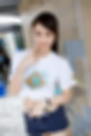 看似甜美其实很凶很诱人~