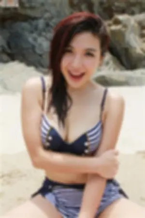 Vicky 性感咪神比基尼大解放