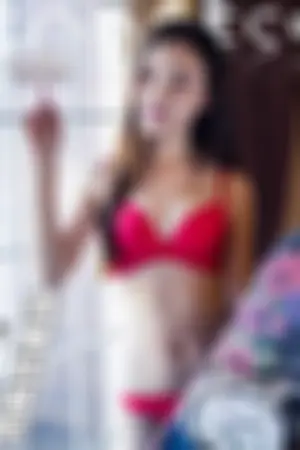 [TouTiao]头条女神 2016-08-20 雪屋