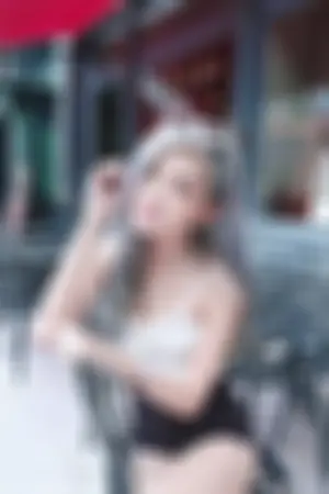 犹如洋娃娃般的甜美新加坡人气正妹