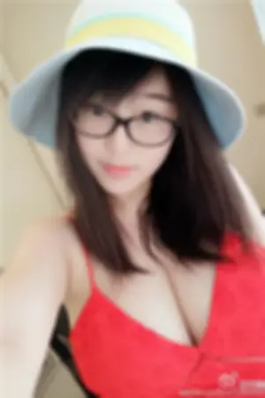 绝对大胸美女主播私房照