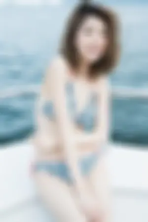 抓住夏天的尾巴 性感比基尼写真