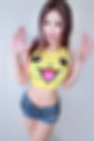 周甄娜 身材超级正的马来正妹