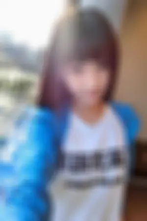 Mini阿咪 神似洋娃娃的大眼正妹麻豆