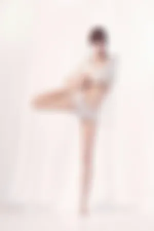 台湾瑜伽女神爆乳性感照