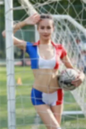 高颜值北舞校花私房照