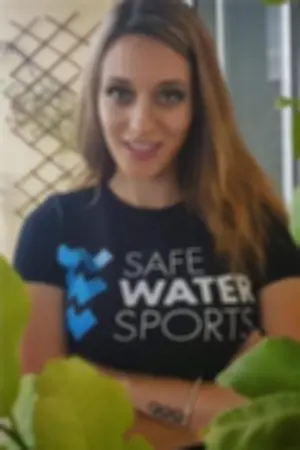 希腊射击女神抖胸妹