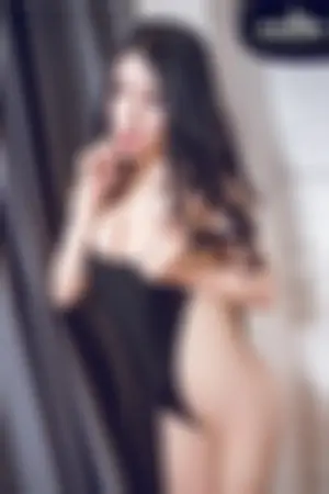 [TouTiao]头条女神SukkiQ 2017-01-11 黑叉巨乳妞