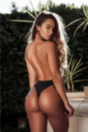 翘臀辣模Q弹性感私房照