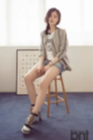 韩国BNT国际版杂志 格子装清纯写真