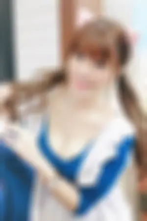 芭乐公主薇薇儿 最吸睛的RO长腿女僕喵主持人