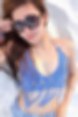 罗彩萌Annie Law 样貌甜美好身段