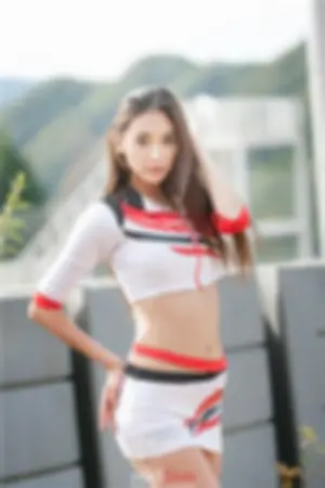 架景 南韩美女赛车女郎清爽写真