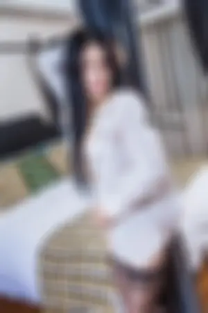 [TouTiao]头条女神yoyo 2017-02-10 白衬衫黑丝