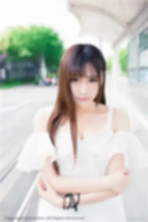 大绵 小美女唯美私房写真