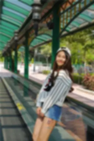 Tiki 2011CJ CCG摩力游展台showgirl