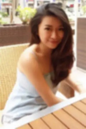 印尼正妹甜美笑容给你满满正能量