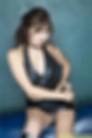 [DGC] No.1353 バラエティ番組などで活躍中の美脚お姉さん