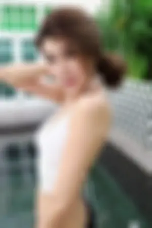 韩系混血风美女私房照