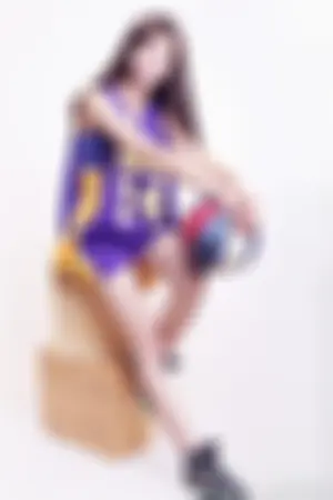 [TouTiao]头条女神萌神化萌 篮球宝贝