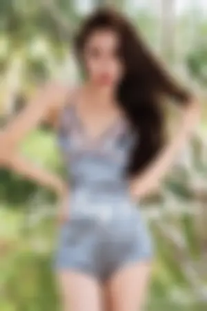 丝女郎微博私房写真