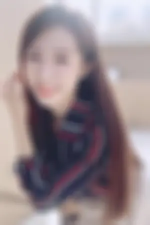 清新甜美笑容甜到快要蛀牙了