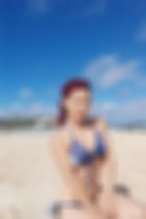 邓伊玲 到澳洲旅行三点式大解放