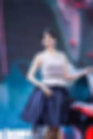 气质御姐车模 年龄越大越有魅力