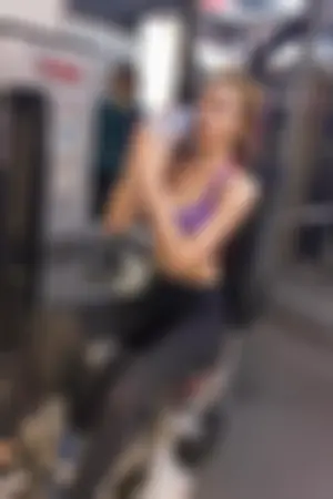 运动女神Lena莉娜 强烈热浪来袭