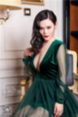 [TouTiao]头条女神 2017.05.29 小美绿衣LOGo 绿纱媚娘小美 知性蕾丝美腿