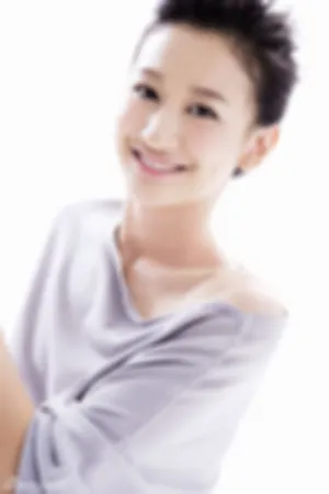 小李小冉《婚姻保卫战》一举成名 可爱性感写真