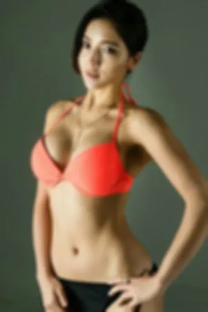 韩国普拉提女老师性感生活自拍照